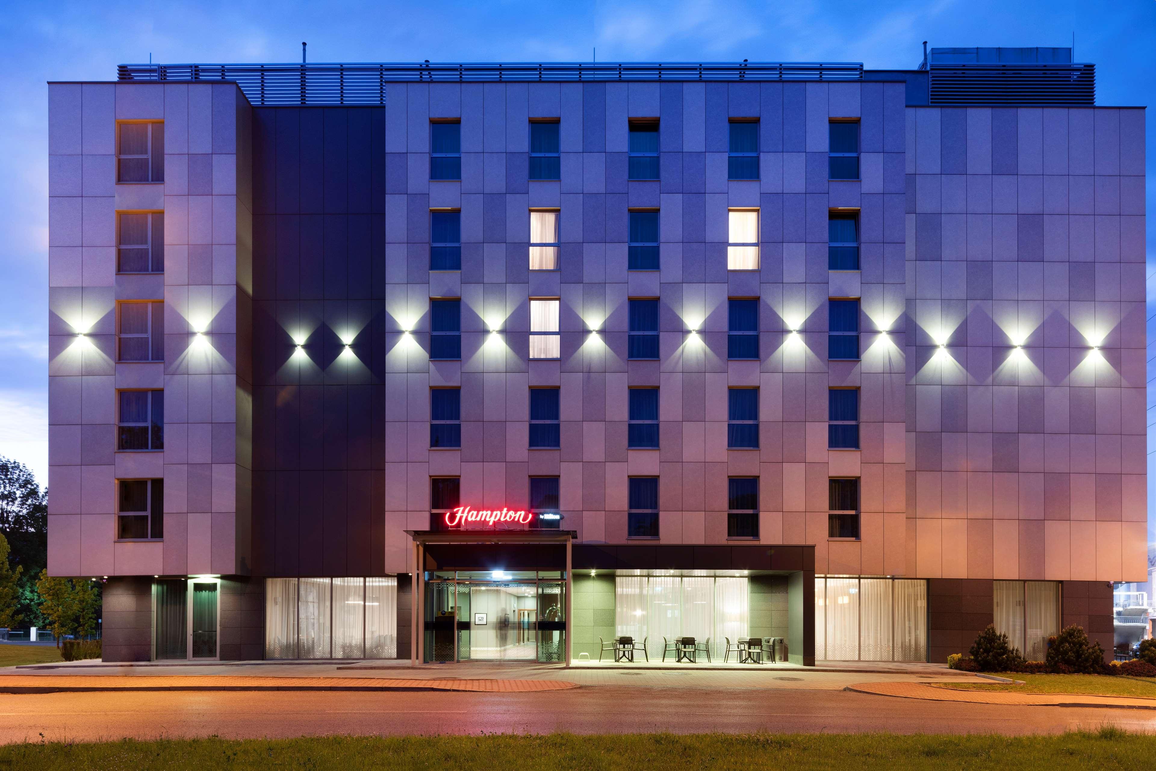 Hotel Hampton By Hilton Krakau Exterior foto