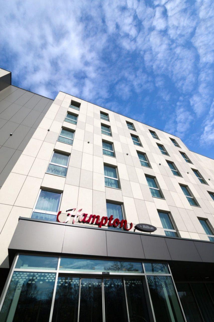 Hotel Hampton By Hilton Krakau Exterior foto